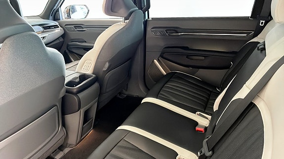 Kia EV9 9 of 12