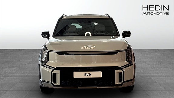 Kia EV9 2 of 12
