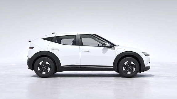 Hyundai IONIQ 4 of 9