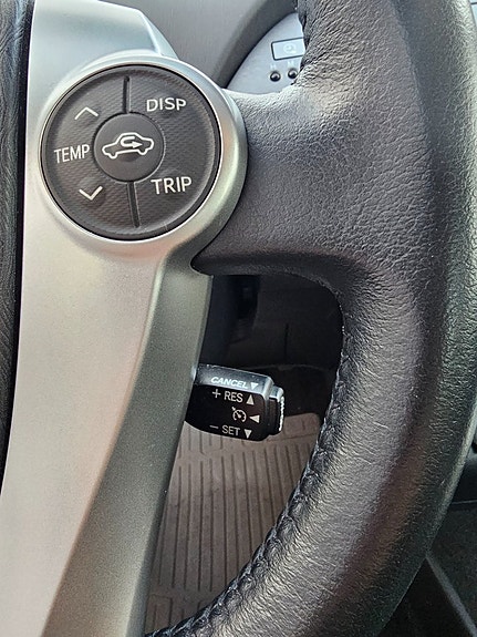 Toyota Prius Plug-in Hybrid 8 of 25