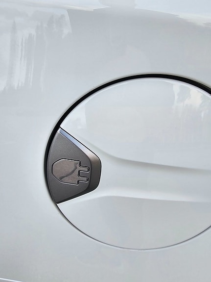 Toyota Prius Plug-in Hybrid 18 of 25