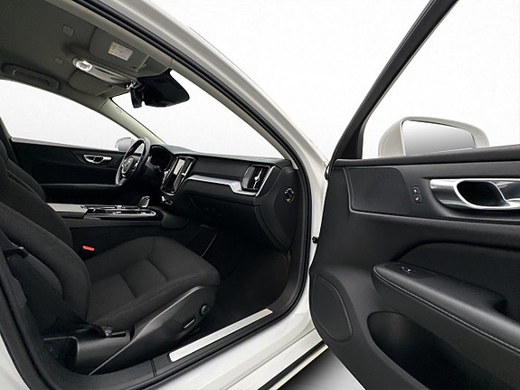 Volvo V60 17 of 30