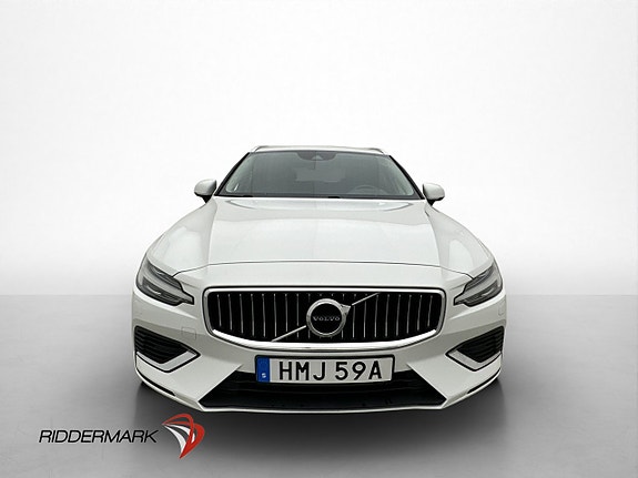 Volvo V60 2 of 30