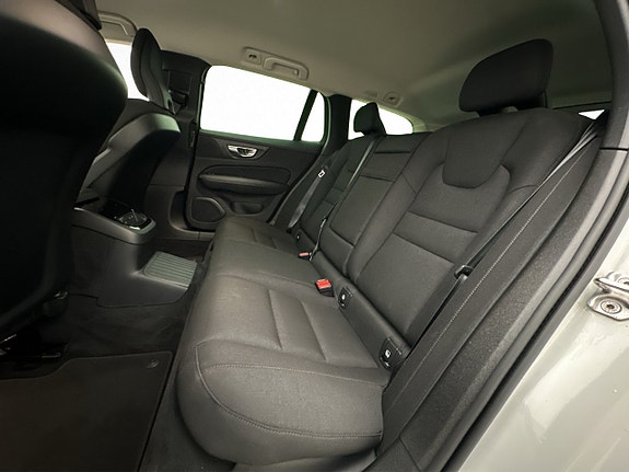 Volvo V60 18 of 30
