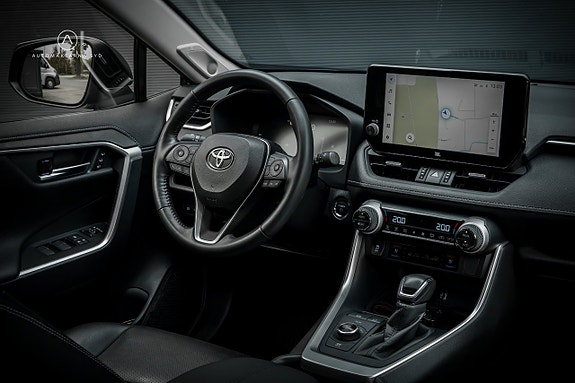 Toyota RAV4 14 of 25