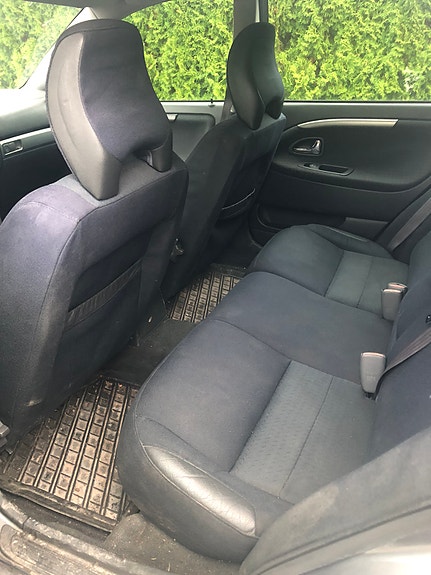 Volvo V40 6 of 9
