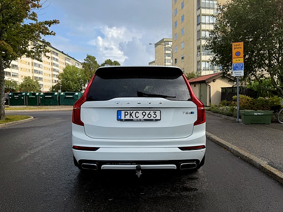 Volvo XC90 7 of 15