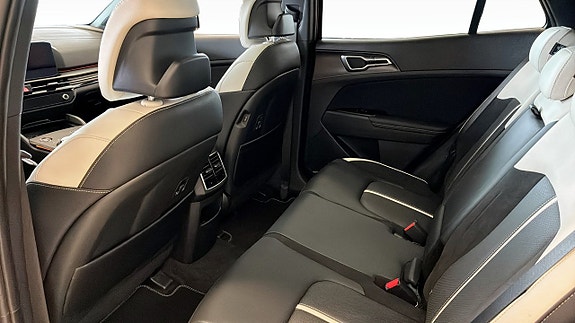 Kia Sportage 9 of 12