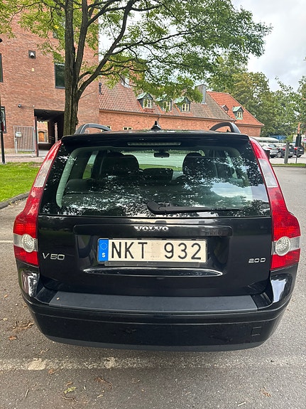 Volvo V50 6 of 9