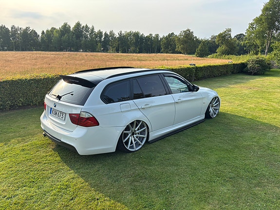 BMW 318d 4 of 8