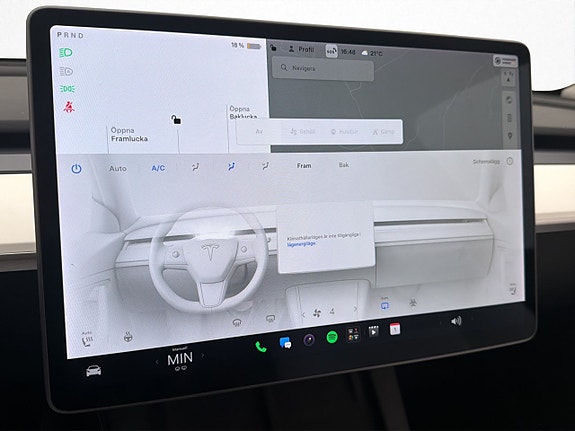 Tesla Model Y 22 of 29