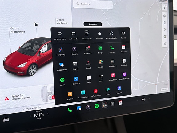Tesla Model Y 21 of 29