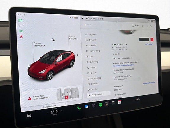 Tesla Model Y 24 of 29