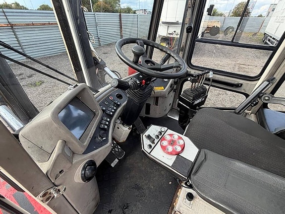 Svetruck 1260 14 of 19
