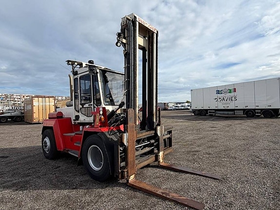 Svetruck 1260 2 of 19