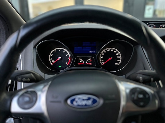 Ford Focus 14 of 27