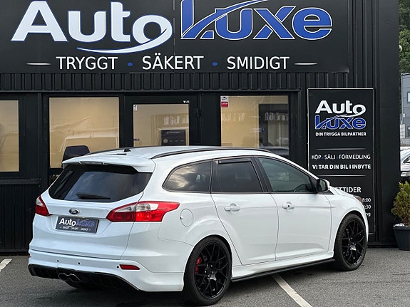 Ford Focus 17 of 27