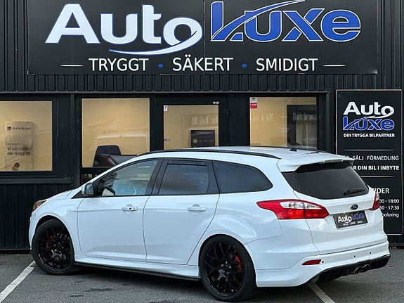 Ford Focus 18 of 27