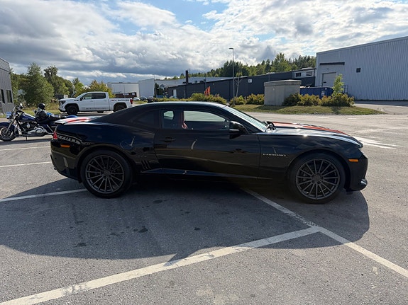 Chevrolet Camaro 4 of 17