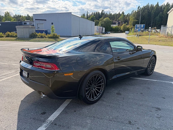 Chevrolet Camaro 5 of 17