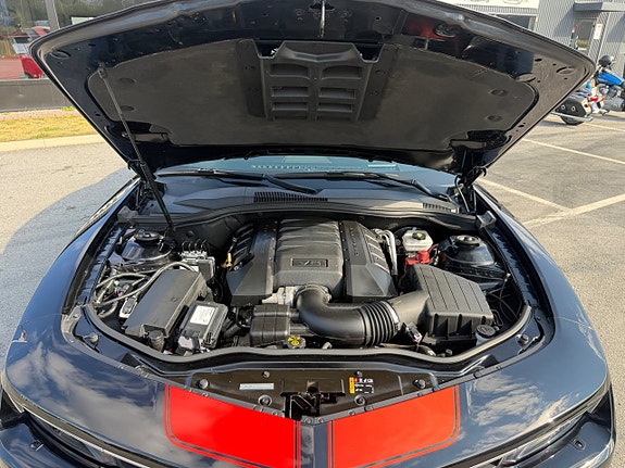 Chevrolet Camaro 9 of 17