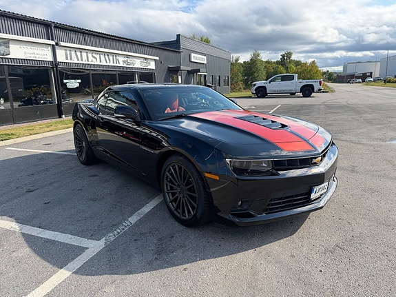 Chevrolet Camaro 3 of 17