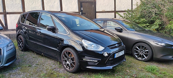 Ford S-MAX 2 of 2