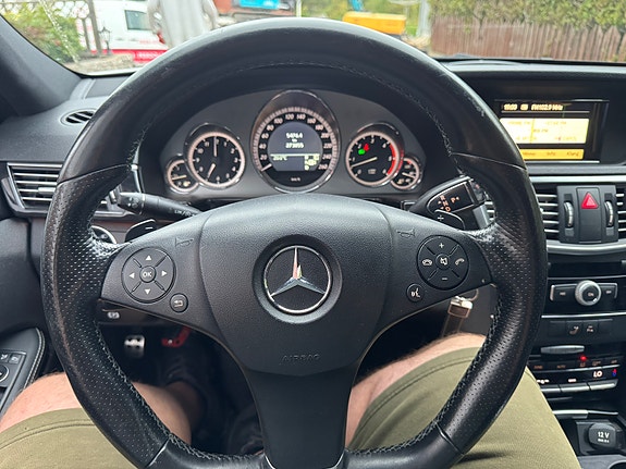 Mercedes-Benz E350 24 of 28