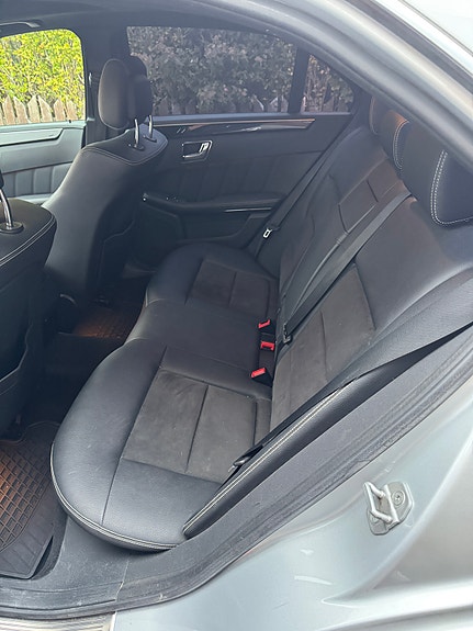 Mercedes-Benz E350 17 of 28