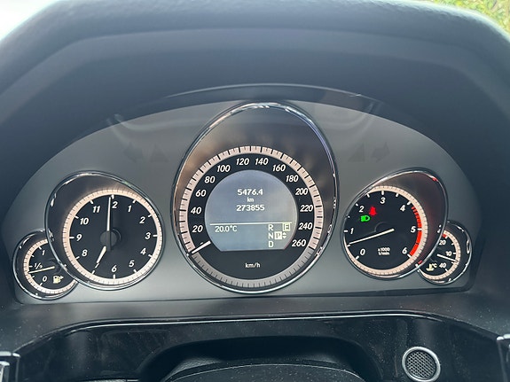 Mercedes-Benz E350 25 of 28