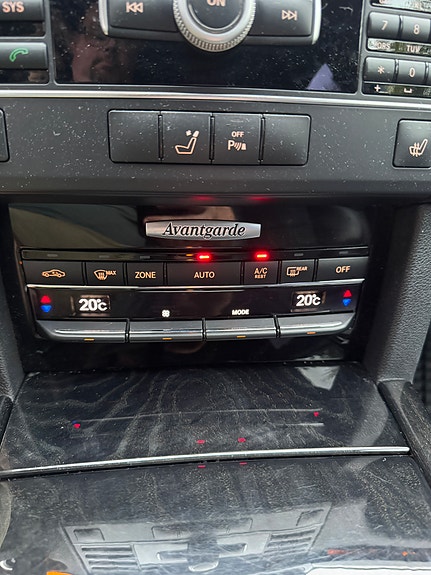 Mercedes-Benz E350 22 of 28