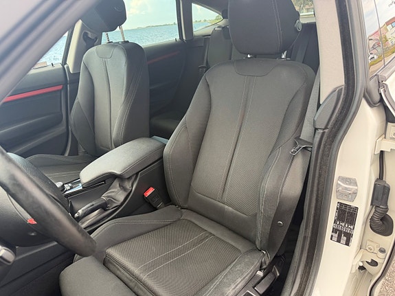 BMW 320d 9 of 13
