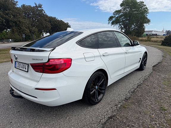 BMW 320d 4 of 13
