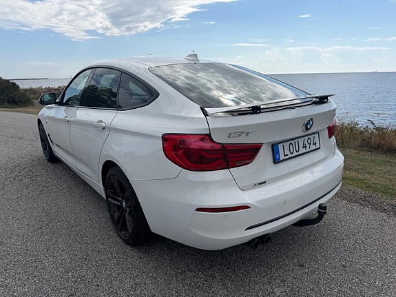 BMW 320d 3 of 13