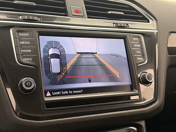 Volkswagen Tiguan 13 of 28