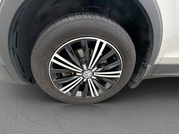 Volkswagen Tiguan 25 of 28