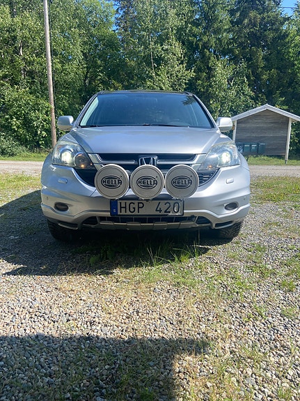 Honda CR-V 2 of 8