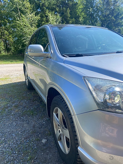 Honda CR-V 4 of 8