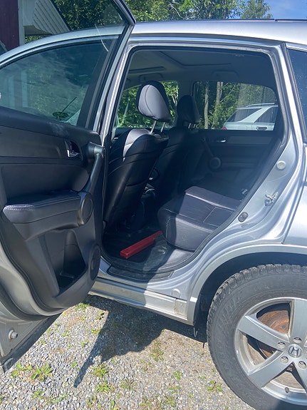 Honda CR-V 3 of 8