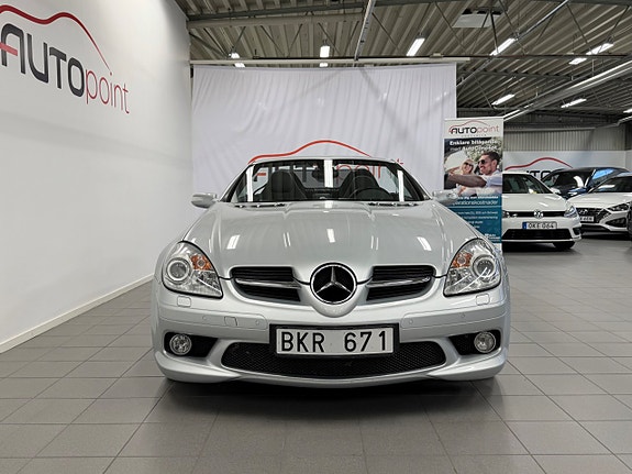 Mercedes-Benz SLK350 3 of 22