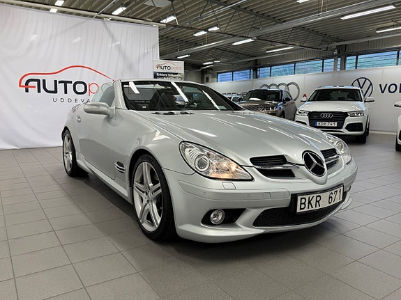 Mercedes-Benz SLK350 12 of 22