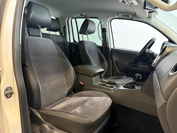 Volkswagen Amarok 5 of 11