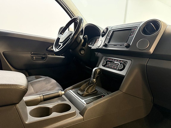 Volkswagen Amarok 6 of 11