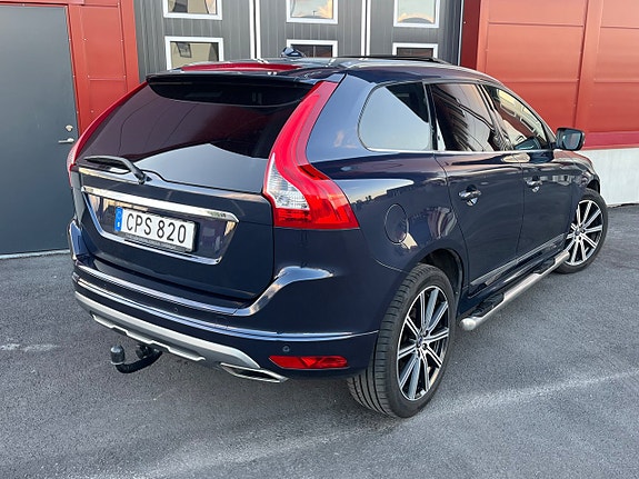 Volvo XC60 6 of 29
