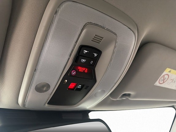 Volvo XC70 16 of 30