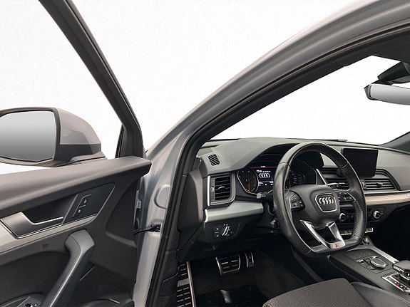 Audi Q5 11 of 30