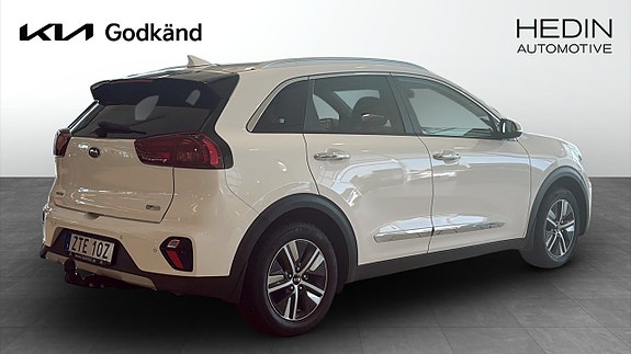 Kia Niro 2 of 12