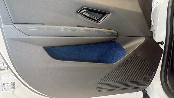 Renault Scenic E-Tech 11 of 12