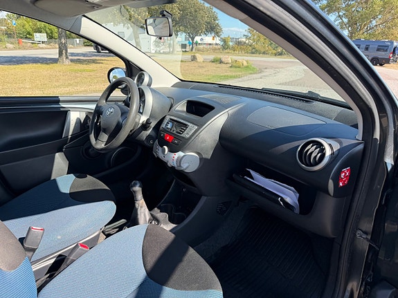 Toyota Aygo 9 of 13