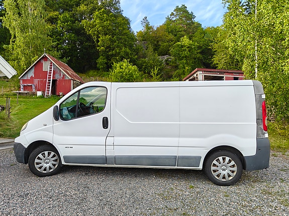Renault Trafic 2 of 5